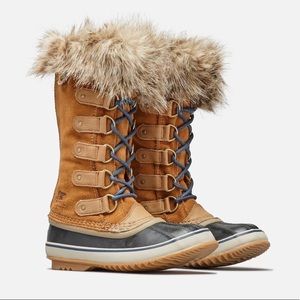 Sorel Joan of Arctic boot